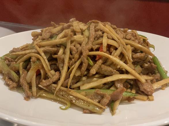 Order Shredded Pork with Bamboo Shoots food online from Beyond The Wok store, Auburn on bringmethat.com
