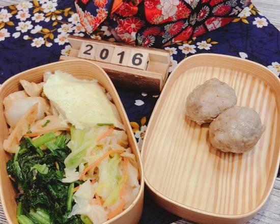 高雄市前金區美食 銅享鐵路便當 自立店 網友評價 菜單 推薦餐點 食記 外送優惠 飢餓黑熊app