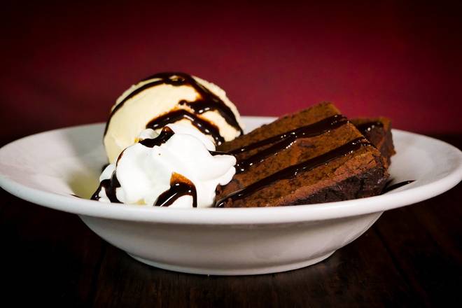 Order Chocolate Fudge Brownie food online from Aspen Creek Grill store, Noblesville on bringmethat.com