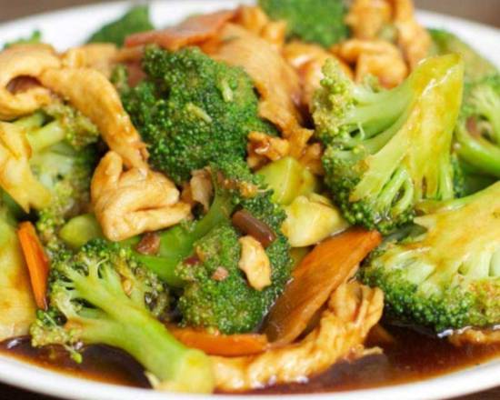 Order CK2. Broccoli Chicken 芥兰鸡 food online from Chopsticks Cuisine store, Seattle on bringmethat.com