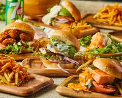 Fish and cheese burger 博多店