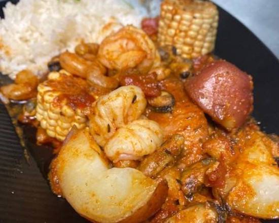 Order Captains Boil
 food online from The Galley Fish Tacos store, Apple Valley on bringmethat.com