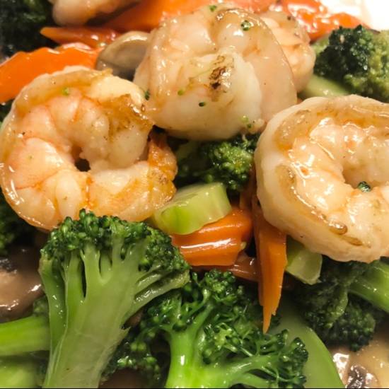 Order 42. Broccoli Oyster Sauce Sauteed food online from Hot Thai Restaurant store, Los Angeles on bringmethat.com