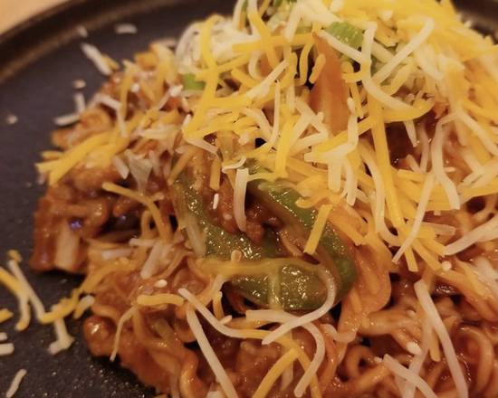 Order Korean Spicy Cheese Noodle 芝士辣面 food online from Sakura Ramen store, Southwest Ranches on bringmethat.com