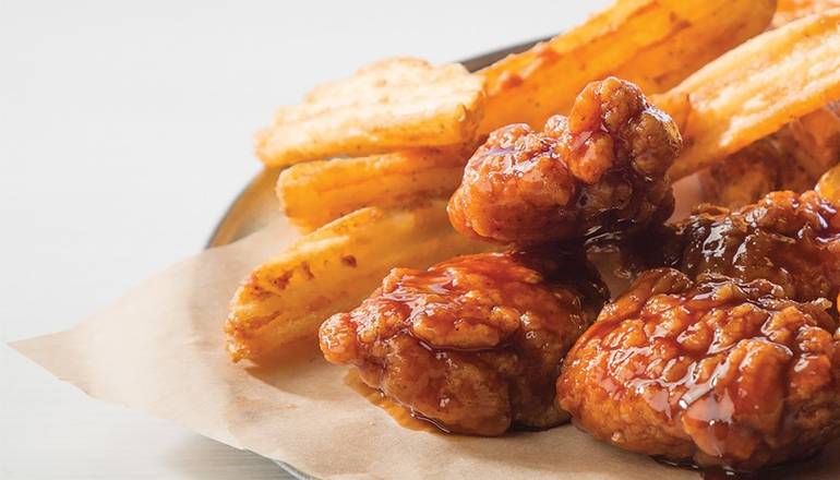 Order 4 Boneless Wings food online from Wing Zone store, Alexandria on bringmethat.com