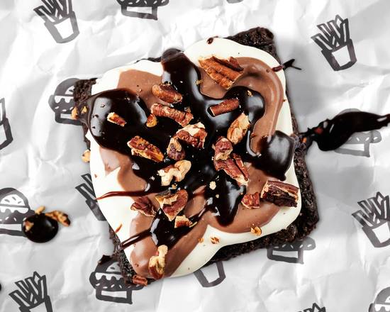 Order Mocha Mud Pie Brownie food online from Outlaw Burger store, Raleigh on bringmethat.com