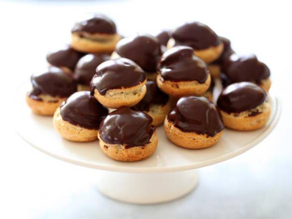Order Baby Cream Puffs food online from Lb Cake Stop store, Baldwin Park on bringmethat.com